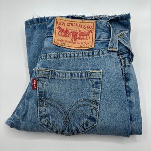 Vintage Levi’s Lot 927 W26 L32 medium Wash Flared Low Rise 2 button fly 2003